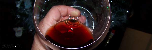 Copa de vino Rioja en la Comida de Navidad
